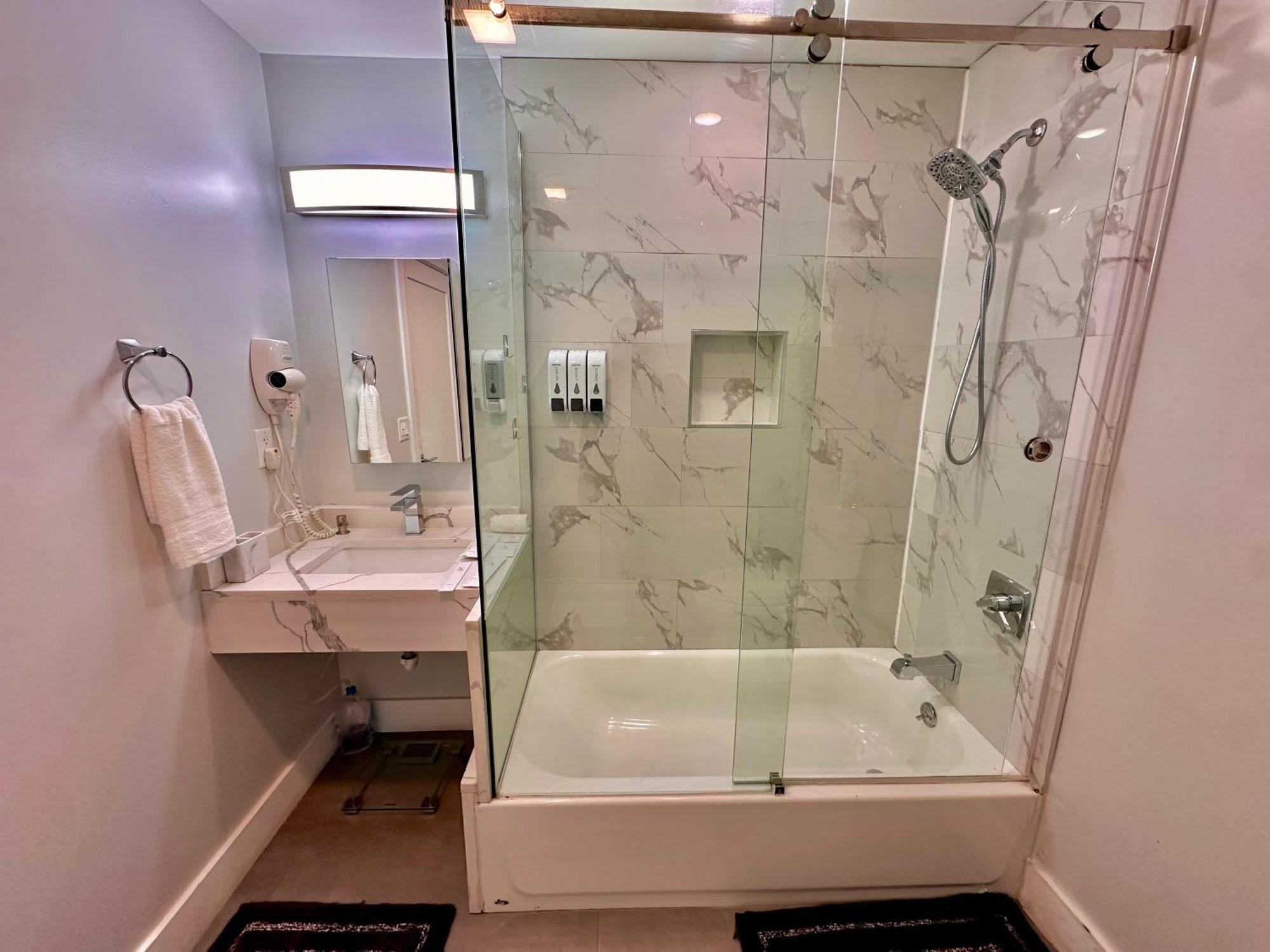 The Modern Suite - 2Br Close To Nyc Paterson Luaran gambar