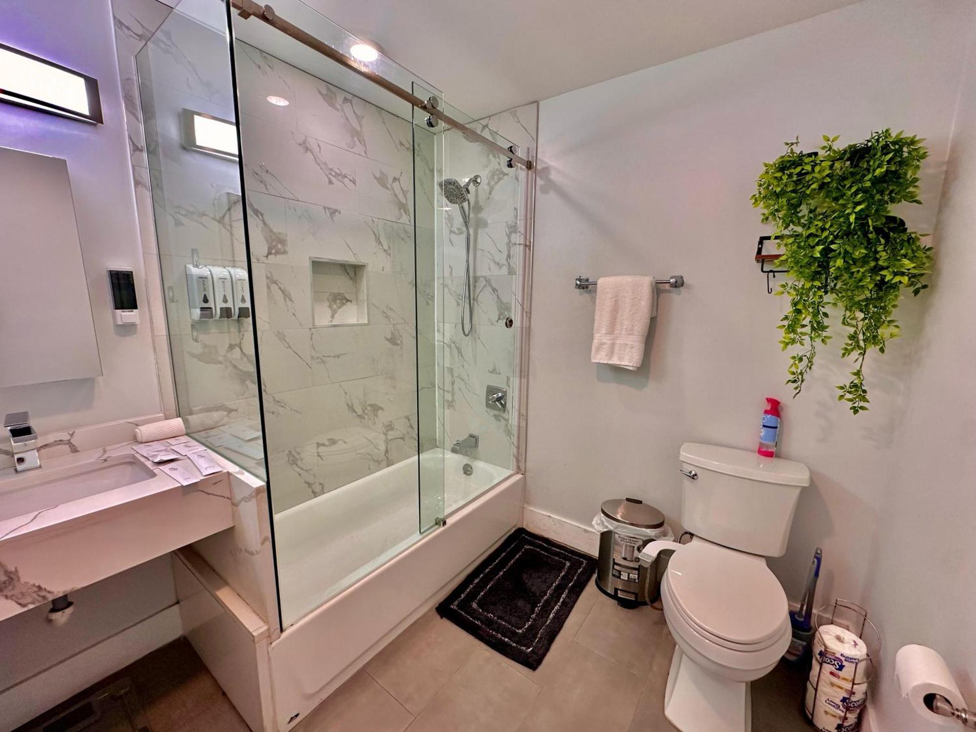 The Modern Suite - 2Br Close To Nyc Paterson Luaran gambar